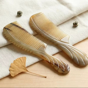 Handmade Fine Tooth Buffalo Horn Wooden <b>Comb</b> Salon <b>Hair</b> <b>Comb</b> with Bamboo Sandalwood Handle Customizable Logo for Home Use - Product Image 1