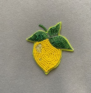 Llavero de alta calidad hecho a mano con bordado de cuentas, diferentes diseños, elegante y a la moda, procedente de la India. - Product Image 3