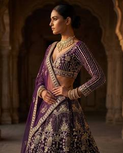Vente en gros KUNJ CREATION Lehenga Choli de mariée sur mesure, brodé, ethnique indien, Ghagra Choli, tenue de fête, crop top - Product Image 3