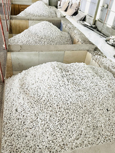 Piedras Rodadas Blancas como la Nieve de 3-5 mm a 80-100 mm, Directamente de Fábrica en Vietnam, para Paisajismo de Jardines de Lujo - Product Image 3