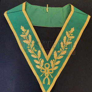 Collettes d'uniforme de style traditionnel offrant un design élégant et des collettes d'uniforme durables pour les tenues cérémonielles - Product Image 3
