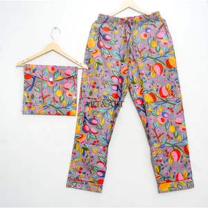 ชุดนอนผู้หญิงลายดอกไม้น่ารัก สวยงาม หรูหรา ทำด้วยมือ ผ้าฝ้าย 100% เอวยางยืด แขนยาว ขายาวเต็มตัว - Product Image 2