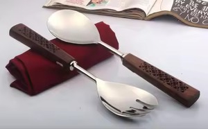 Contemporary Metal Salad Serving Set with Mirror Finish for Banquet Table and Buffet Decoration - Product Image 2