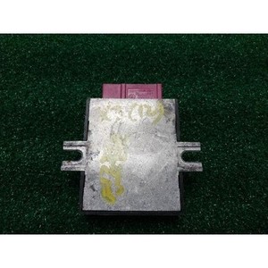 Module de commande de pompe à carburant Artega GT 2003-2017 d'occasion OEM 7301554 - Product Image 2