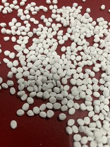 Masterbatch blanc pour PE, PP, PS – Additifs spécialisés de haute qualité à base de TiO2 pour résine porteuse – Moulage par injection-soufflage – Haute opacité - Product Image 3