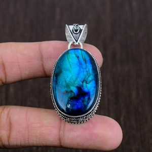Colgante de Labradorita Azul Flash, Estilo Boho, Plata de Ley 925, Collar de Piedras Preciosas Hecho a Mano, Regalo de Joyería - Product Image 1