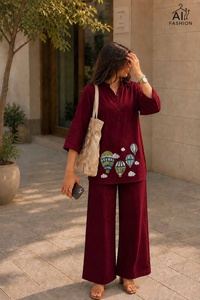 Ensemble Kurta en coton bordeaux pour femme avec broderie montgolfière – Tenue décontractée printemps-été pour le quotidien - Product Image 3