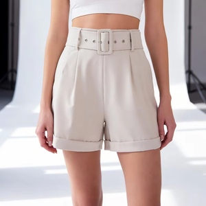 Shorts Estampados con Hojas Tropicales para Mujer, Estilo Vacacional, Ligeros y Fluidos, Moda para Playa y Resort - Product Image 1