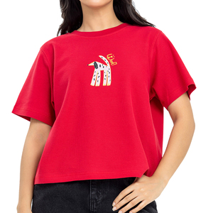 เสื้อยืดลำลองผู้หญิงสีแดง พิมพ์ลายตัวอักษร คอกลม แขนสั้น ทรงหลวม ผ้าฝ้าย 100% สไตล์เจอร์ซีย์ สำหรับฤดูใบไม้ผลิและฤดูร้อน - Product Image 1