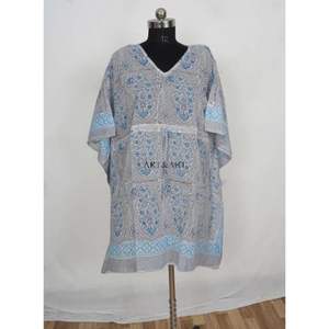 ชุดคลุมยาวลายสัตว์ คอวี ผูกเชือก ทรงปล่อยชายระบาย ผ้าฝ้ายอินเดียเนื้อนุ่ม แต่งลูกไม้ เหมาะสำหรับใส่ไปทะเล ชุดเพื่อนเจ้าสาว สำหรับผู้หญิง - Product Image 3