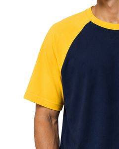 เสื้อยืดแขนสั้นคอกลมสีกรมท่าและเหลืองสำหรับผู้ชาย ผ้าฝ้าย สไตล์ลำลอง สตรีทแวร์ ตัดต่อสี  รับผลิตตามแบบ - Product Image 3