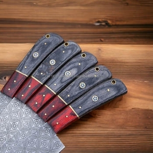 Ensemble de 5 couteaux de chef de style japonais en acier Damas et bois de rose, écologiques, professionnels, 10 pièces personnalisables – Vente Flash - Product Image 4