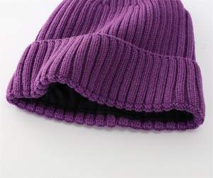 Wholesale Unisex Knitted Winter <b>Beanies</b> Custom Label Design Top Selling <b>Streetwear</b> Winter <b>Beanies</b> - Product Image 4
