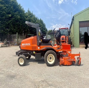 Cortadora de Césped Kubota F2890 de 28 HP, Diésel, Montaje Frontal, Equipo de Grado Comercial de Alta Resistencia para Cuidado Profesional del Césped - Product Image 3