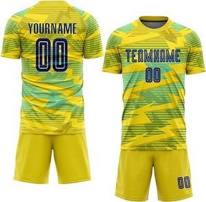Uniforme de fútbol personalizado, conjunto de camiseta y pantalones cortos con tela transpirable para entrenamiento y partidos. - Product Image 5
