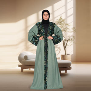 Abaya ample ouverte sur le devant en lin brodé, à motifs unis traditionnels, élégante et modeste, longueur ras du sol, pour l'Aïd et le Ramadan, de créateur - Product Image 3