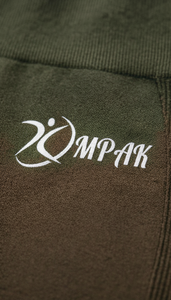 กางเกงขาสั้นออกกำลังกายเอวสูงสำหรับผู้หญิง ยกกระชับสะโพก ระบายอากาศได้ดี ไร้ตะเข็บ ทรงบิกเกอร์ สไตล์สตรีทแวร์ - Product Image 2