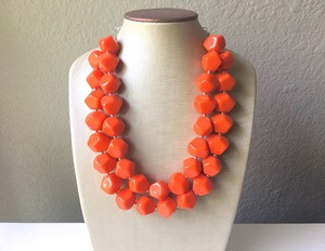 Collar de Resina Hecho a Mano de Alta Calidad para Mujer, Hermoso Collar de Moda con Cuentas, Cadena de Madera Pulida, Regalo - Product Image 1