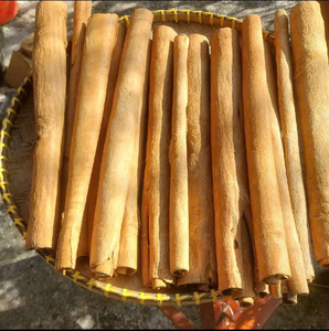 Varillas de Pimienta de Jamaica (Cassia) de 10 cm, Secas, Crudas, de Alta Fragancia, Pulimentadas, Superficie Bien Raspada - Product Image 1