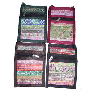 Sac de transport en toile à fermeture éclair pour femme, pochette bandoulière ethnique pour téléphone portable, imprimé traditionnel, pour l'extérieur - Product Image 1