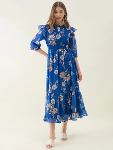 Robe longue maxi à imprimé floral bleu en georgette avec manches trois quarts et col haut pour un usage décontracté et un confort quotidien - Product Image 5
