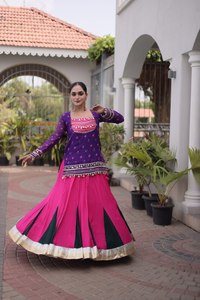 Nouvelle tenue chaniya choli élégante et tendance, style Navratri, entièrement cousue en rayonne, avec travail Kodi, parfaite pour adultes. - Product Image 4