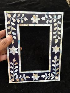 Marco de fotos con incrustaciones de nácar, estilo moderno, floral, hecho a mano, de resina MDF, a un precio muy bajo y asequible. - Product Image 4