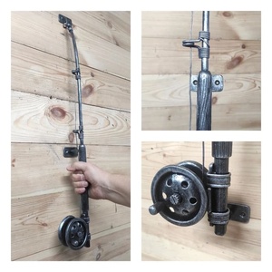 Poignée de porte en fer forgé résistante à la rouille, facile à installer, design en forme de canne à pêche pour portails ou portes. - Product Image 2