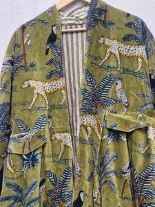 Chaqueta Kimono de Terciopelo con Estampado de Selva Verde, Abrigo Largo para Mujer, Bata de Lujo Hecha a Mano, Ropa de Abrigo de Invierno - Product Image 6