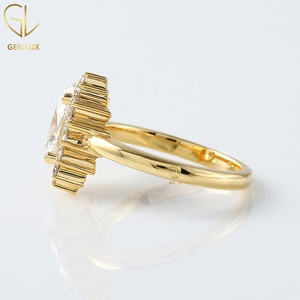 แหวนมอสซาไนต์ทรงรีและทรงกลม แหวนหมั้นแบบคลัสเตอร์ที่ไม่เหมือนใครสำหรับผู้หญิง แหวนแต่งงานทอง 14k - Product Image 6