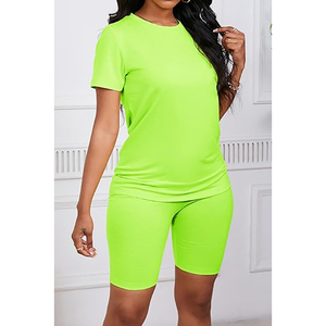 Ensemble décontracté deux pièces pour femme : T-shirt à manches courtes vert fluo et short – Tenue d'été sportive – Vêtements personnalisés – Fournisseur en gros - Product Image 5