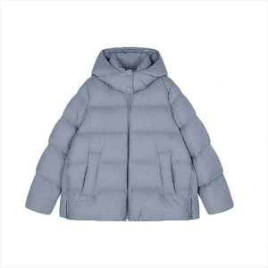 Chaqueta acolchada de invierno para mujer con logotipo personalizado, con capucha, cremallera, estilo burbuja, extragrande, para exteriores - Product Image 3