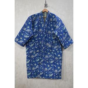 Chaqueta Kimono India Hecha a Mano con Cuello en V y Cordón Ajustable, Acolchada con Diseño Floral, Ligera, de Secado Rápido y Transpirable para Mujer, Larga, para Invierno - Product Image 3