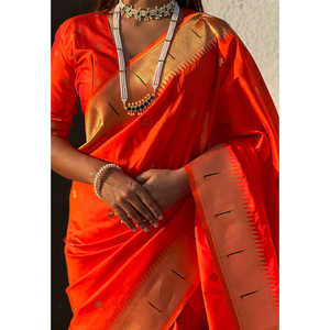 Sari Paithani de Seda con Bordado Zari Naranja Tradicional, con Diseño del Dios Vitthala, Ropa India y Pakistaní, Tejidos de Élite, 650g - Product Image 2