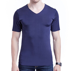 T-shirt en jersey de coton respirant à manches courtes pour homme, coupe ajustée, design personnalisé OEM, style sportif uni, idéal pour l'été et les tenues décontractées - Product Image 3