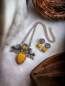 Conjunto de Collar de Plata Antigua y Latón, Diseño Elegante y Hermoso con Atractivo Trabajo en Piedras, con Perla como Piedra Principal, para Regalo - Product Image 4