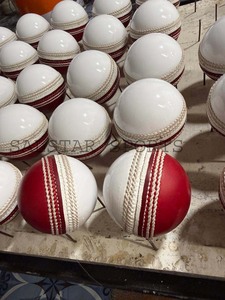 Wholesale Professional <b>Cricket</b> Red <b>White</b> Two Tone Leather Club <b>Cricket</b> Practice Ball 156GM Balls Custom Logo Factory Supply - Product Image 6