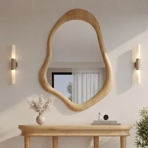 Miroir mural rond en bois massif de couleur personnalisable avec verre biseauté pour les entrées modernes et la décoration intérieure, fait à la main - Product Image 3