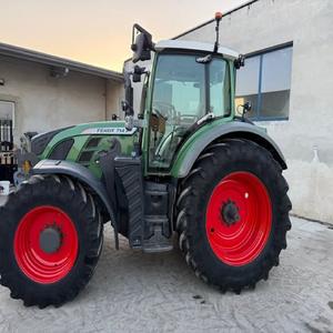 Tractor de Ruedas FENDT Favorit 714 Vario de 120 CV, Calidad Premium, Entrega Rápida, Compre Ahora, Motor y Caja de Cambios Incluidos - Product Image 5