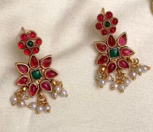 Ensemble collier et boucles d'oreilles tendance et élégant en laiton doré avec perles, magnifique pour femme, idéal pour les mariages - Product Image 2
