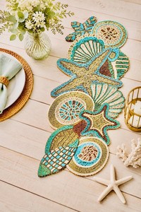 Chemin de table bohème fait main en tissu, forme irrégulière, motif coquillages et étoiles de mer, pour la décoration de table à manger - Product Image 2