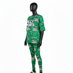 Ensemble t-shirt et legging femme, 180 GSM, polyester et élasthanne, doux, respirant, vert, imprimé intégral, logo sublimation. - Product Image 4