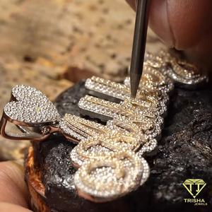 สร้อยคอจี้เพชรโมอิสซาไนต์แบบ Iced Out สำหรับผู้ชาย สร้อยคอจี้ตัวอักษรแบบกำหนดเอง เครื่องประดับฮิปฮอปสุดหรู แฟชั่นบลิงๆ สไตล์แร็ปเปอร์ เครื่องประดับสตรีทแวร์ - Product Image 2