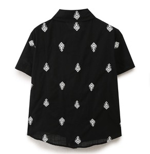 Camisa de Manga Corta con Bordado Geométrico Negro para Mujer, Blusa Informal de Popelina con Cuello Camisero - Product Image 3