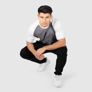 Camiseta Personalizada con Cuello Redondo, Manga Raglán, Logotipo Frontal, 100% Algodón, Ligera, Transpirable, Estilo Urbano para Hombres Fitness - Product Image 6