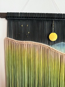 Tapiz de macramé con diseño de luna y estrellas para decoración de dormitorio, estilo de sala de estar y ambiente acogedor en el hogar - Product Image 2