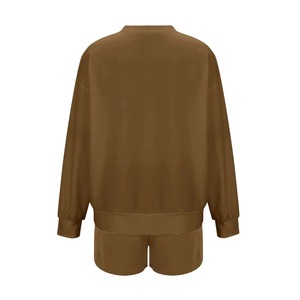 Ensemble sweat-shirt et short en coton tricoté sur mesure pour femmes, col rond, 2 pièces, motif vintage de haute qualité - Product Image 4