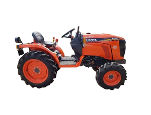El tractor Kubota Neostar A211N 4WD es un mini tractor de 21 HP con tracción en las cuatro ruedas y un motor de 1,001 cc, 3 cilindros y refrigeración líquida. - Product Image 1