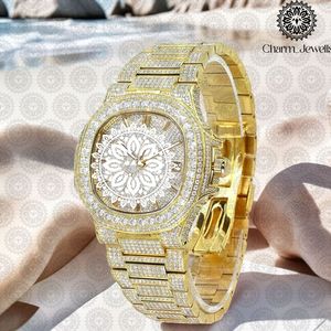 Reloj de Lujo Charm_Jewells, Dorado, 45mm, Redondo, Analógico, de Cuarzo, para Hombre, con Esfera de Cristal de Zafiro y Bisel de Diamantes - Product Image 4