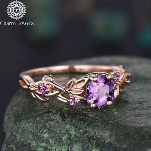 Bague de fiançailles en moissanite plaqué or 14 carats pour femme Charm Jewells, certifiée IGI, sertissage classique à griffes, pierre précieuse de 3g - Product Image 4